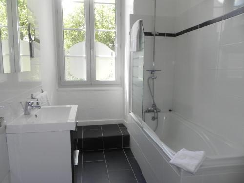 The Originals Boutique Villa Montpensier Pau (Inter-Hotel) - image 3