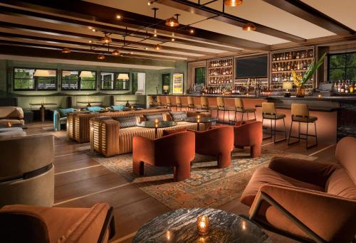 Bar/ Salón, MacArthur Place Hotel and Spa in Sonoma (CA)