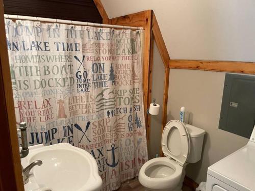 Musky Hideaway Cabin in Morehead, USA