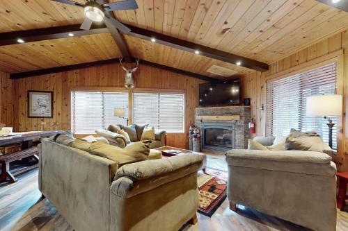Cozy Tahoe Donner Retreat – Truckee, CA