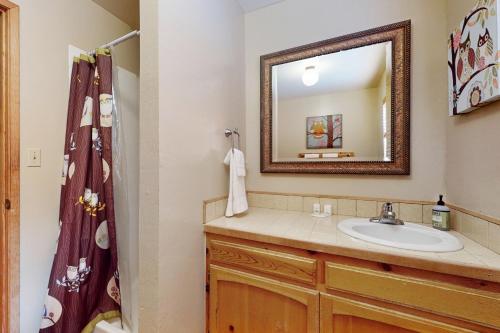 Cozy Tahoe Donner Retreat – Truckee, CA