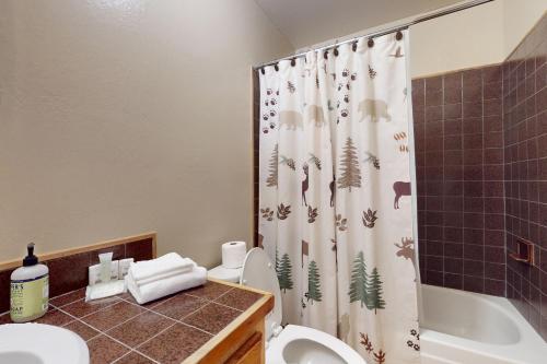 Cozy Tahoe Donner Retreat – Truckee, CA