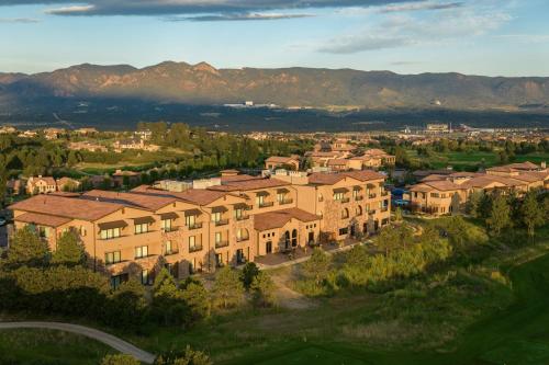 The Lodge at Flying Horse - Accommodation - Colorado Springs