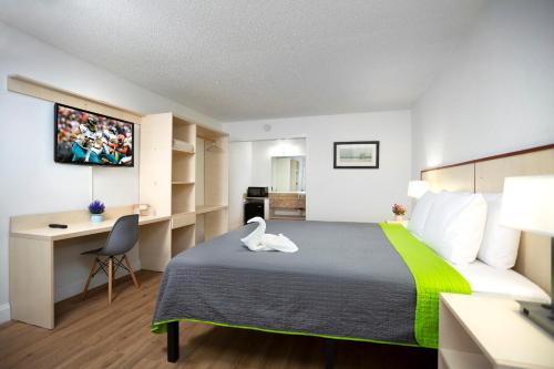 Weekly Inn in อาร์ลิงตัน