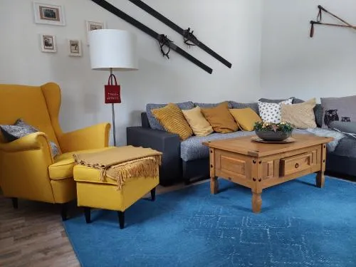 Ferienwohnung BergZeit Oberwiesenthal - ideal für Familien und Paare - 70qm - 2 Schlafzimmer - große Wohnküche - Parkplatz in Kurort Oberwiesenthal, Deutschland