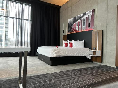 Superior King Suite