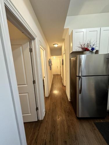Spacious West Town Oasis with Parking! in Chicago, USA