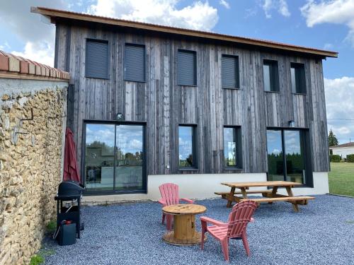 Séchoir rénové, vue panoramique et nombreux jeux - Location, gîte - Saint-Pierre-de-Mons