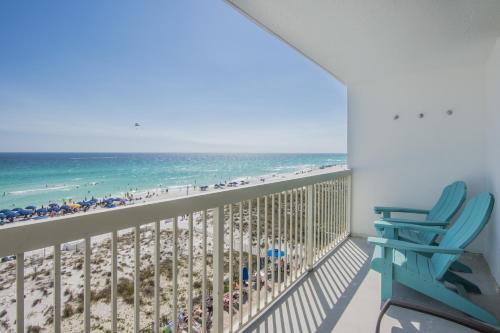 Surrounding environment, Pelican Beach Resort by Tufan in Destin (FL)