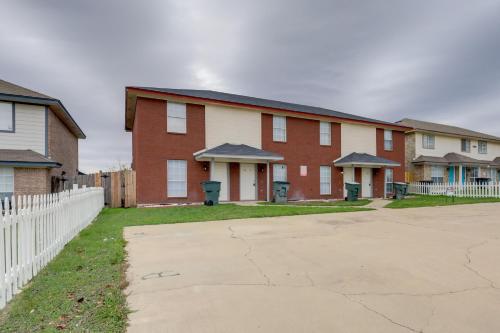 Quaint Killeen Vacation Rental Near Shopping! in Killeen, USA
