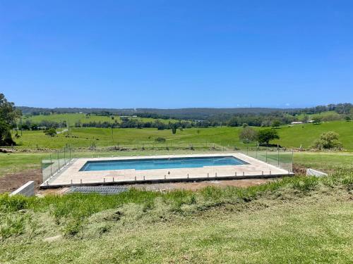 Milton Woodstock Homestead Luxury retreat with NEW 11M POOL just minutes from the beach