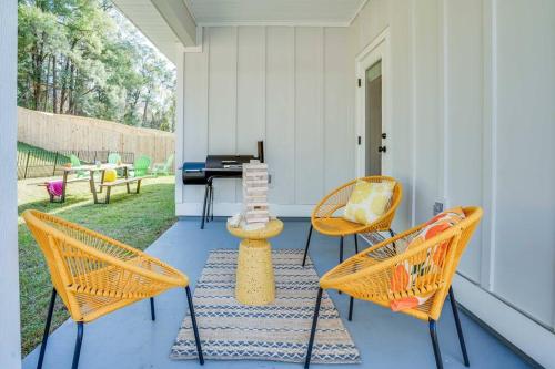 Citrus Cottage: Comfy - Hwy 10 - Peaceful Retreat