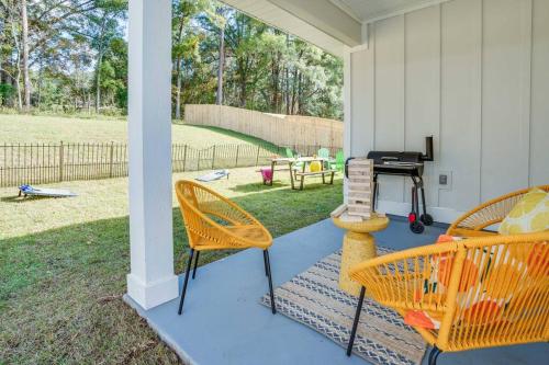 Citrus Cottage: Comfy - Hwy 10 - Peaceful Retreat