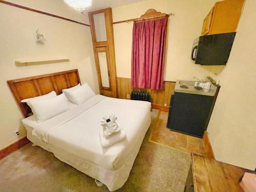 1 queen bed