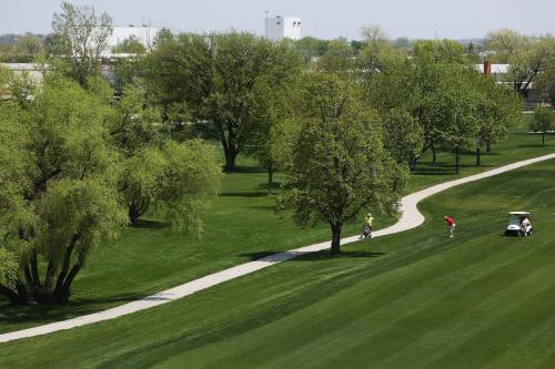 Holiday Inn Hotel & Suites Sioux Falls - Airport