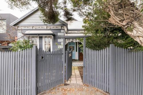 Urban Elegance apartment in Yarraville village