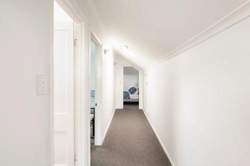 Facilities, Urban Elegance apartment in Yarraville village in Yarraville
