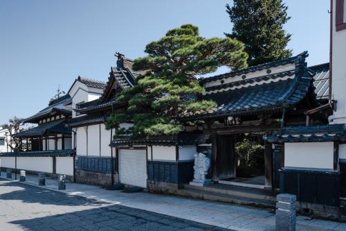 信州善光寺 薬王院