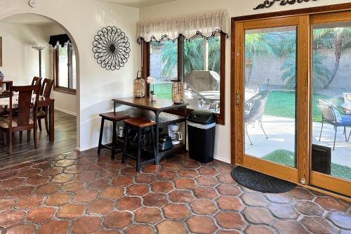Bentons Oasis in Ventura, USA