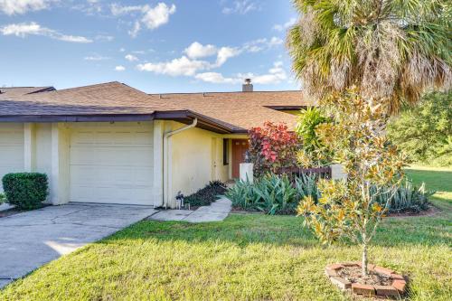 Pet-Friendly Lakeland Condo with Screened Porch! Pet-Friendly Lakeland Condo with Screened Porch!