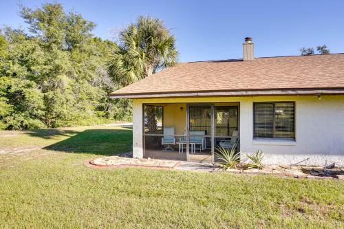 Pet-Friendly Lakeland Condo with Screened Porch! Pet-Friendly Lakeland Condo with Screened Porch!