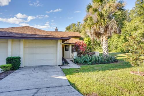 Pet-Friendly Lakeland Condo with Screened Porch! Pet-Friendly Lakeland Condo with Screened Porch!