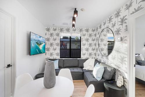 Lux Retreat By Renzzi Room Type - Two-Bedroom Apartment