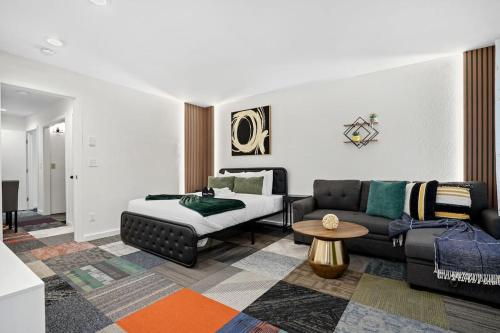 5 bedrooms, 8 beds