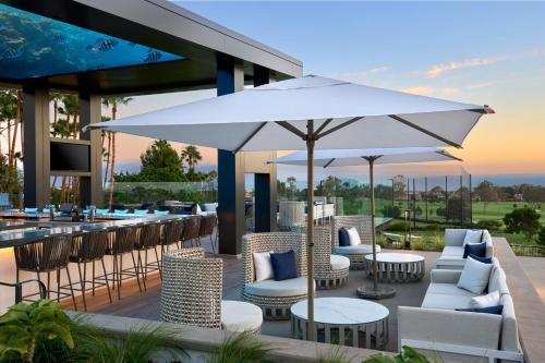 酒吧/高級酒吧, VEA Newport Beach, A Marriott Resort & Spa in 新港海灘 (CA)