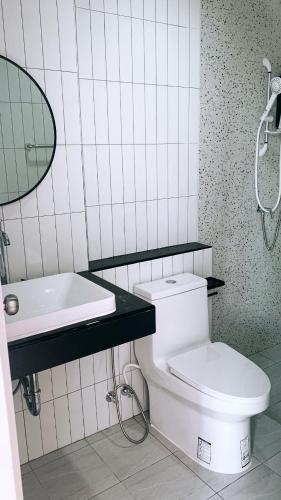 에어허브 호스텔 푸켓 에어포트 - 화장실