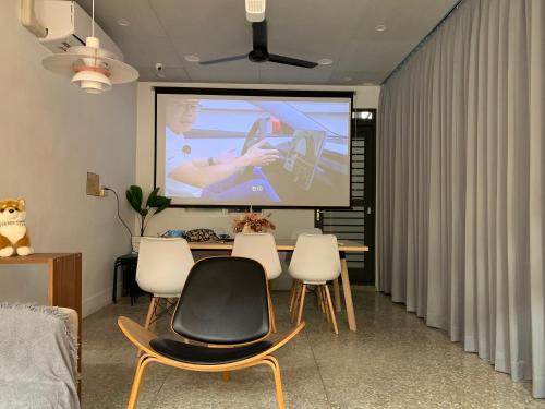 拾號行旅民宿 in Xihu Township