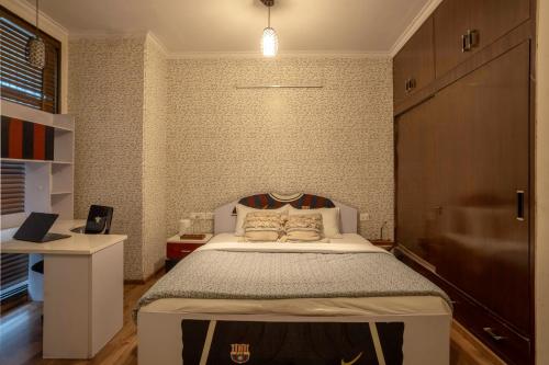 Alaya Stays Aravali Woods 4BHK Villa with Mini Movie Theatre in Gurgaon photo 3