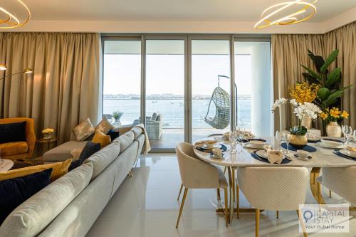 Capital Stay - 4 Bed Apt in Beachfront Palm Jumeriah, Dubaï