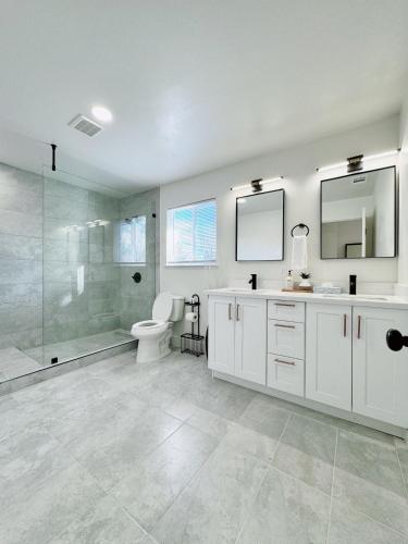 淋浴間, Trendy Trenholm in 麋鹿林