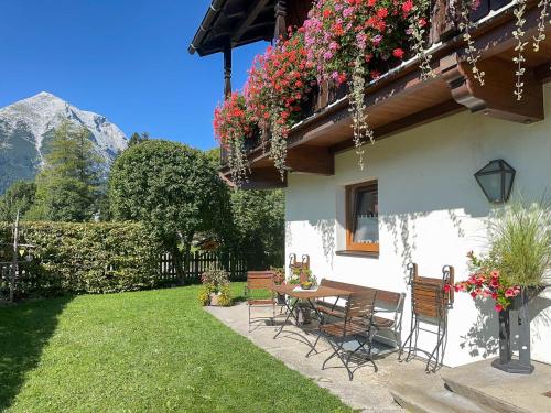 บริการและสิ่งอำนวยความสะดวก, Alte Schmiede in พลัทซ์