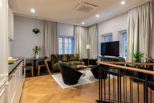 Bob W Koti Katajanokka near Suomenlinna Church (Suomenlinnan kirkko)