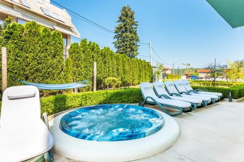 Buitenkant, Complex Europe in Dolna Banya