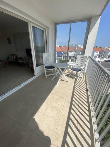 BOUCANET Appartement P3 vue sur mer - 2 CHAMBRES POUR 6 PERSONNES - LOGGIA