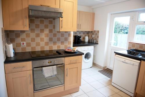 Konyha, Tillyard Retreat, Ground Floor Apartment Cambridge in Cherry Hinton