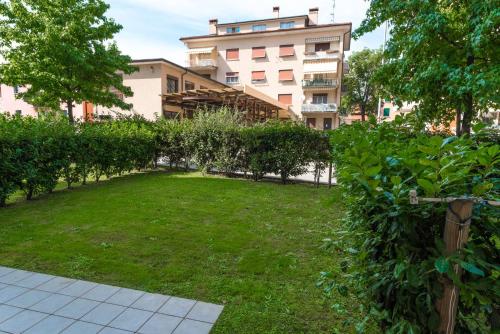  Prestige 3 - one-room apartment with garden in Lugano