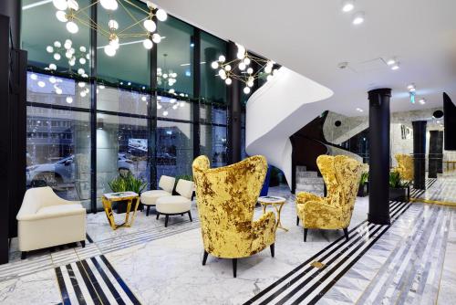 Előcsarnok, Hotel Ferreus Modern Art Deco near 19.Századi Lengyel Festészet Galéria