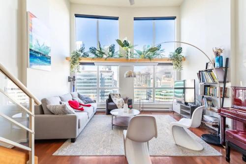 loft in downtown Vancouver with free parking in Vancouver, Canada