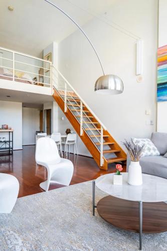 loft in downtown Vancouver with free parking in Vancouver, Canada