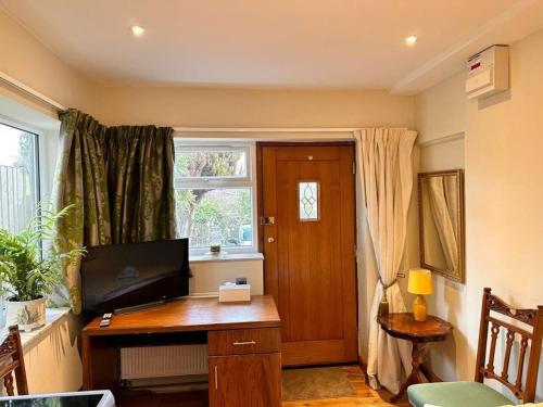 Fab Studio Room in Botley Oxford