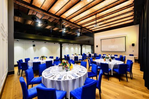 Étterem, Hotel Ferreus Modern Art Deco near 19.Századi Lengyel Festészet Galéria