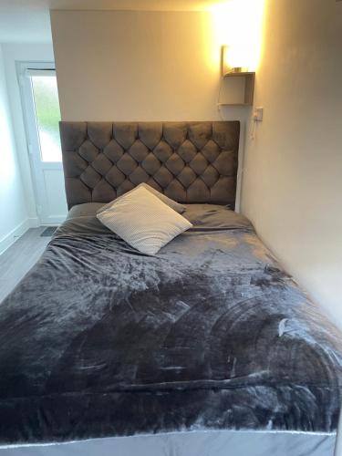 Private en-suite garden room chambre d'hôte Huxham