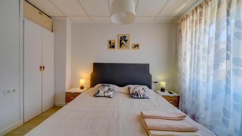 One-Bedroom Apartment image 8
