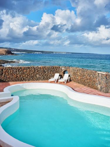 Playa Marina Eco Beach Villa in Tabayesco