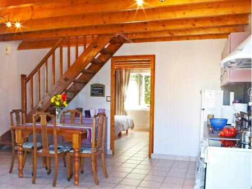 Maison de 2 chambres avec spa jardin et wifi a Plouegat Moysan