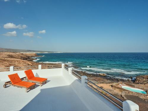 Playa Marina Eco Beach Villa in Tabayesco